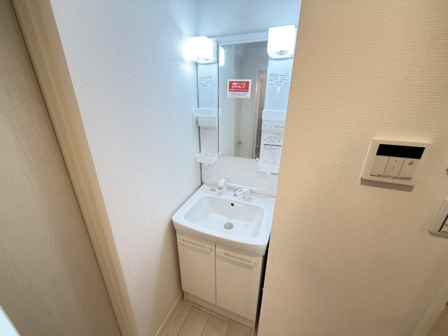 クレサージュ新松戸Ⅱの洗面所
