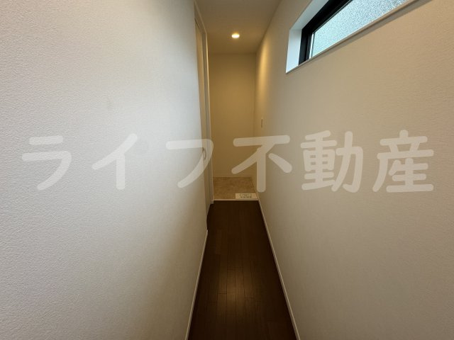 セレニティ荒本B棟の玄関|落ち着いた玄関です