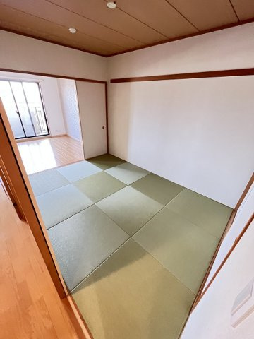 NTPRレジデンス甲子園四番町の和室