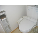 温水洗浄便座付きのトイレです♪