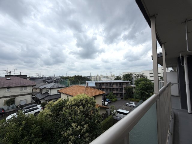 駅からのちょうど良い距離感がGOOD！！ワイドなカタチで使いやすさもあり、南東角部屋で採光・眺望は最高です！！アフターサービスがあるのもウレシイ『希望ヶ丘グリーンハイツ１号棟』リフォームの展望