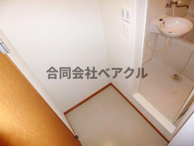 【洗面所】 | モンテローザ | ゆったりとスペースのある洗面所