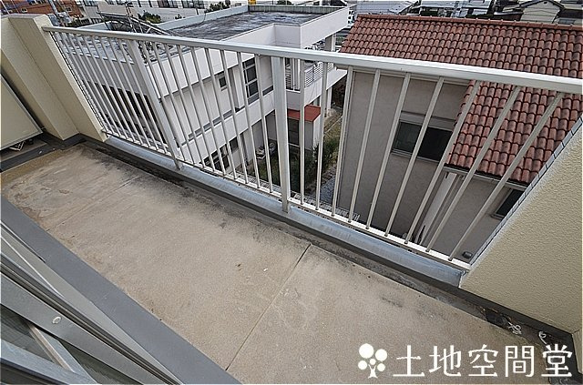 北九州市八幡西区穴生４丁目の賃貸マンションのバルコニー