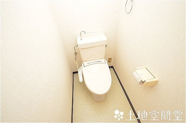 北九州市八幡西区穴生４丁目の賃貸マンションのトイレ