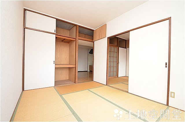 北九州市八幡西区穴生４丁目の賃貸マンションの内装