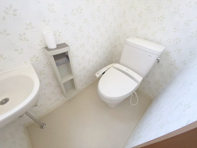 宝塚市御殿山２丁目のテラスのトイレ