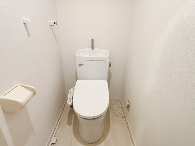 ライオンズマンション幡ヶ谷のトイレ|ライオンズマンション幡ヶ谷：ウォシュレット機能付きトイレです！