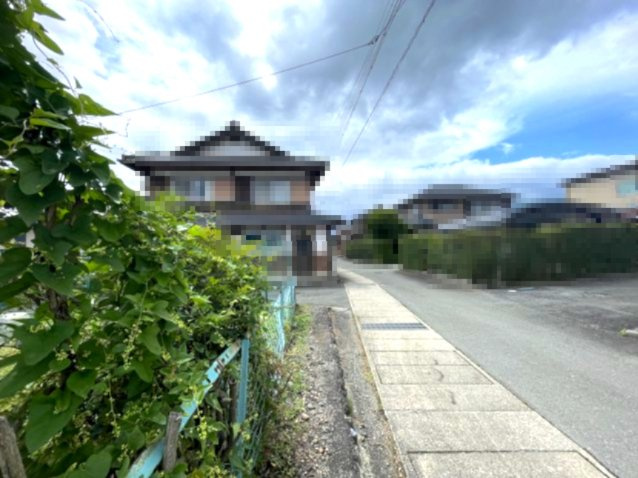 高島市今津町弘川83坪売地の前面道路含む現地写真