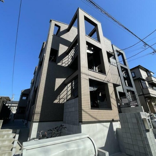 千葉市花見川区検見川町３丁目のアパートの外観