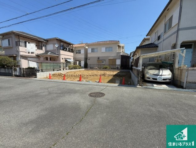 泉南郡熊取町大久保南　新築一戸建ての外観|現在建築中！落ち着いた街並みで新生活を始めることが出来そう！周辺の物件も併せてご紹介させて頂きます！