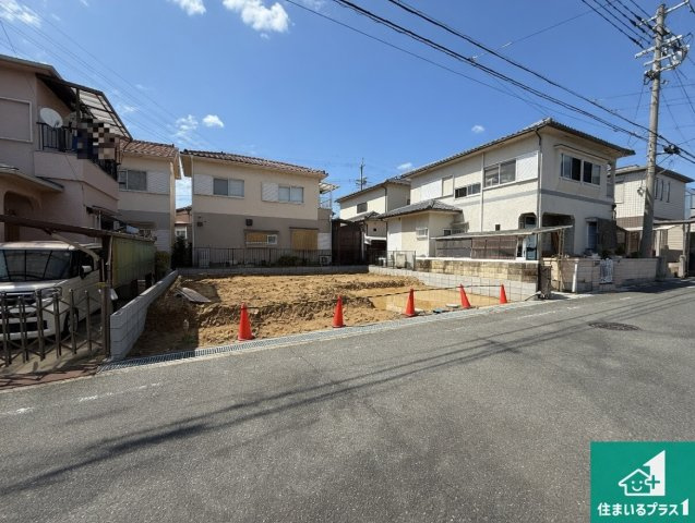 泉南郡熊取町大久保南　新築一戸建ての外観|現在建築中！落ち着いた街並みで新生活を始めることが出来そう！周辺の物件も併せてご紹介させて頂きます！