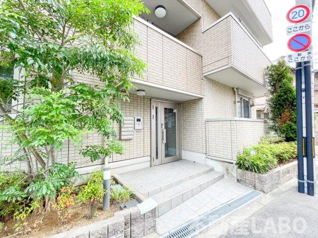 コンフォール長居東のエントランス