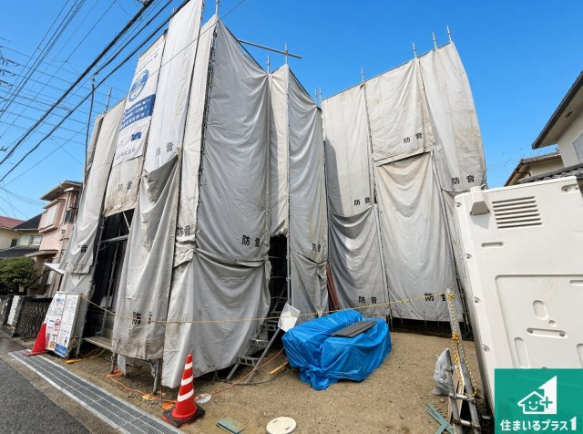泉南郡熊取町大久保南　新築一戸建ての外観|現在建築中！落ち着いた街並みで新生活を始めることが出来そう！周辺の物件も併せてご紹介させて頂きます！
