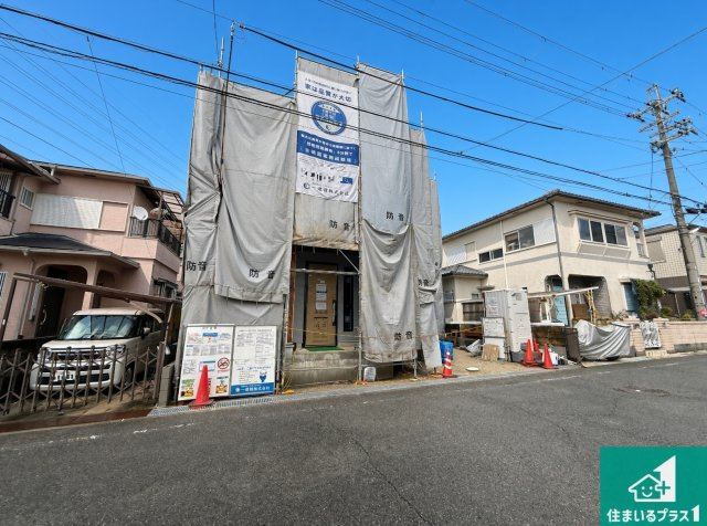泉南郡熊取町大久保南　新築一戸建ての外観|現在建築中！落ち着いた街並みで新生活を始めることが出来そう！周辺の物件も併せてご紹介させて頂きます！