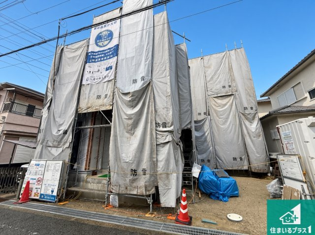 泉南郡熊取町大久保南　新築一戸建ての外観|現在建築中！落ち着いた街並みで新生活を始めることが出来そう！周辺の物件も併せてご紹介させて頂きます！