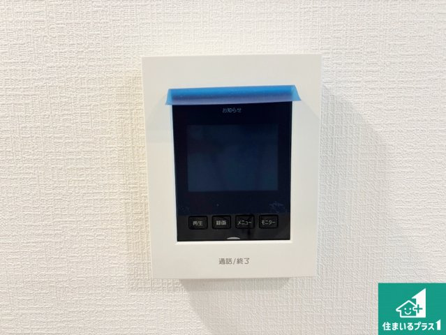 大阪市阿倍野区阪南町　新築一戸建ての防犯設備|カラーモニターインターホン！声だけでなく来訪者の姿や顔がモニターで確認できるので、小さなお子様がいらっしゃるご家庭でも安心できます！