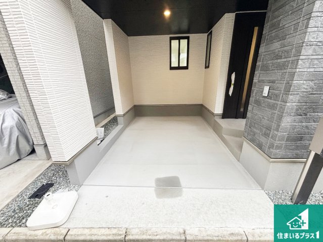 大阪市阿倍野区阪南町　新築一戸建ての駐車場|愛車も安心ビルトインガレージ！