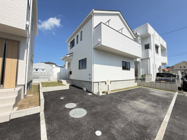 うるま市勝連南風原　第6（全2棟）ラスト2号棟