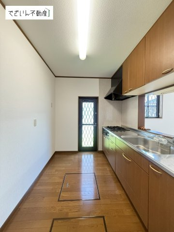 【キッチン】 | 本庄市寿2丁目　中古住宅   | 現地(2026年7月撮影)