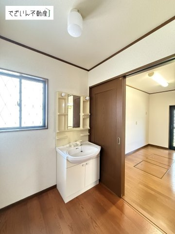 【独立洗面台】 | 本庄市寿2丁目　中古住宅   | 現地(2026年7月撮影)