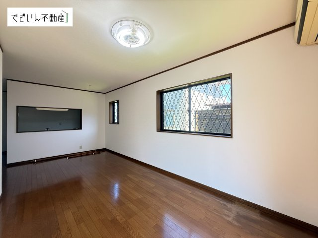 【居間・リビング】 | 本庄市寿2丁目　中古住宅   | 現地(2026年7月撮影)