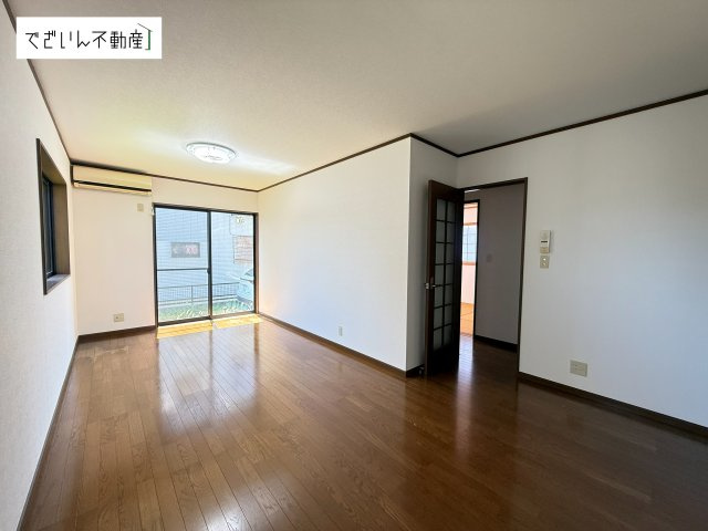 【居間・リビング】 | 本庄市寿2丁目　中古住宅   | 現地(2026年7月撮影)