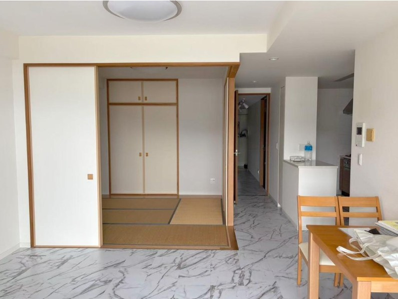 ブリリア琵琶湖大津京の居間・リビング
