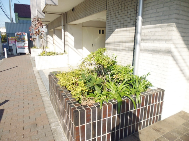 SPATIE ARMAR浮間公園のその他|エントランス左右には緑がバッチリ♪