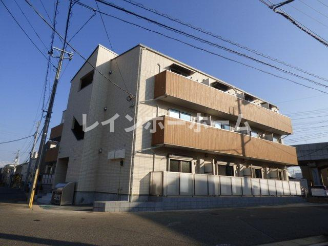 AJ新鎌ヶ谷の外観|外観は落ち着いています