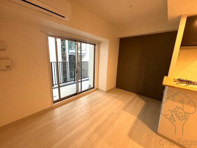 アーバネックス南森町EASTの居間・リビング