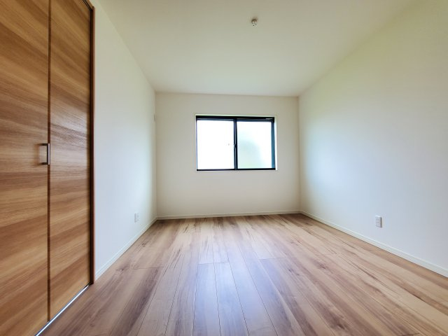 三郷市　新和2丁目　新築戸建　　全1棟の洋室|施工例です