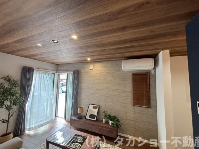 【居間・リビング】 | 市原市八幡　築浅戸建