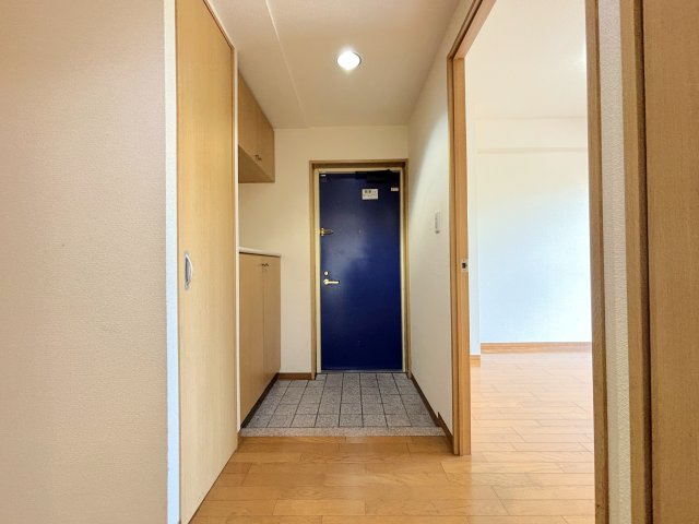 【玄関】