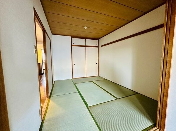 パークノヴァ上社北の和室