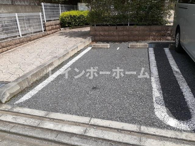 sunny side 志木Ⅲの駐車場