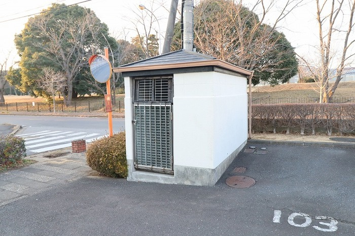 コンフォール稲荷前のその他共用部分|ゴミ集積所