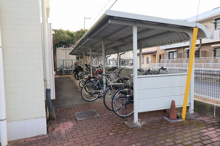 コンフォール稲荷前のその他共用部分|駐輪場