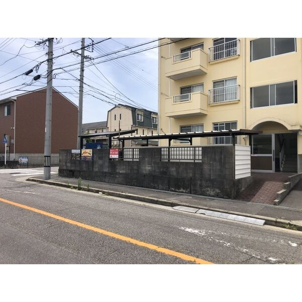 第２グリーンハイツの外観
