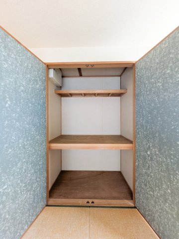 翠ヶ丘町戸建の収納|和室約6帖の押入