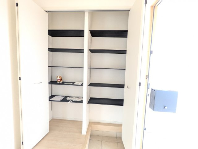 つくば市高見原　第17　新築戸建て　1号棟の玄関