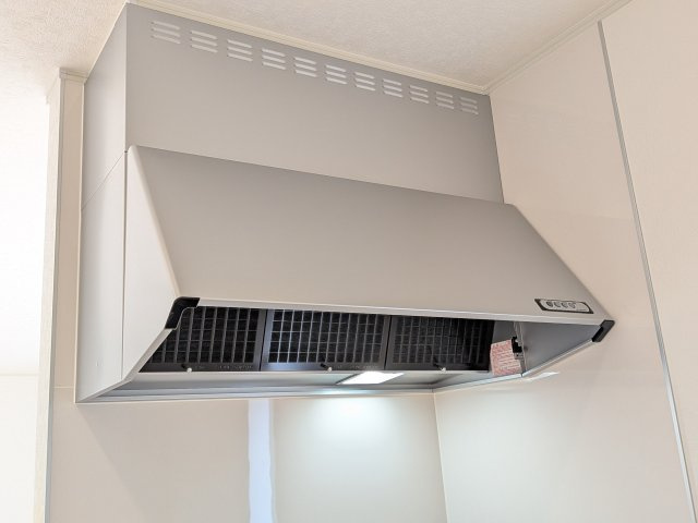 つくば市高見原　第17　新築戸建て　1号棟のキッチン|お料理が楽しくなる、静かでパワフルな換気扇。
キッチンとリビングの空気をいつもクリーンに保ちます。