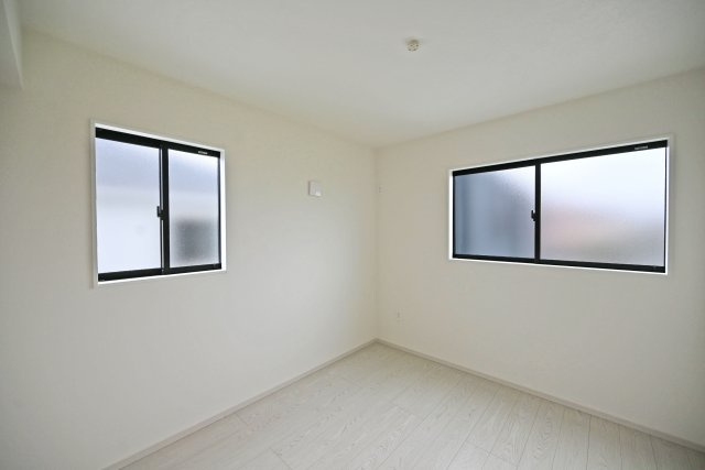 テラシエ南野1丁目新築一戸建て│4LDK+駐車2台可の洋室|-洋室5.2帖(2F)-
