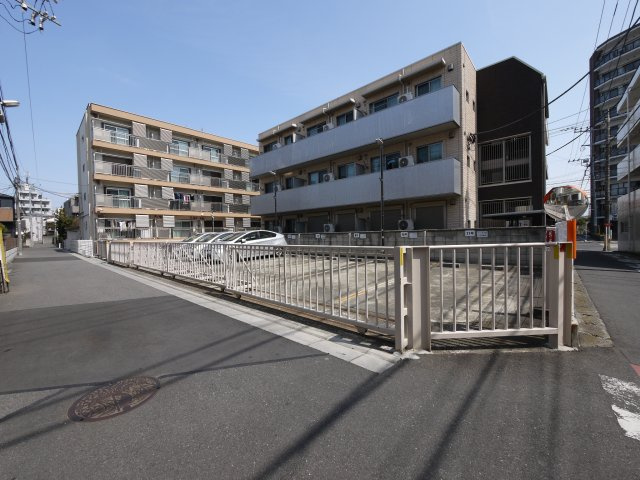 三輝本マンション駐車場のその他