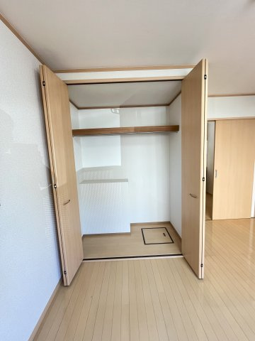 八幡ガーデンハイツの収納