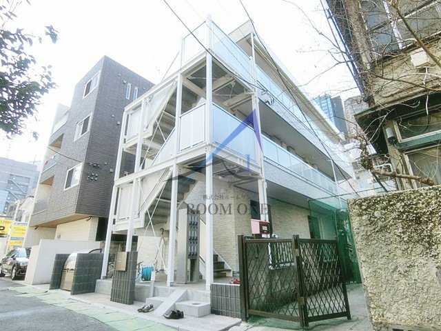 リブリ・西新宿のエントランス|エントランスです。エントランスです。