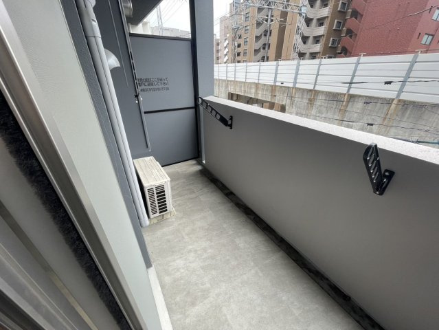 YAKUIN 037 RESIDENCE　高宮小学校区のバルコニー|YAKUIN 037 RESIDENCE