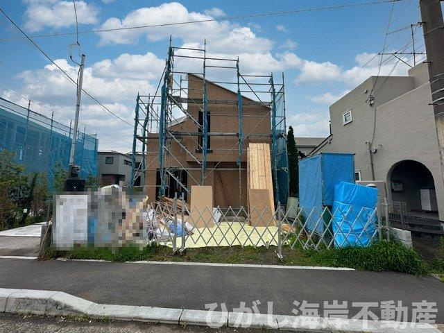藤沢市辻堂東海岸１丁目　新築戸建　全２棟の外観|7月5日撮影　建築中　現地外観