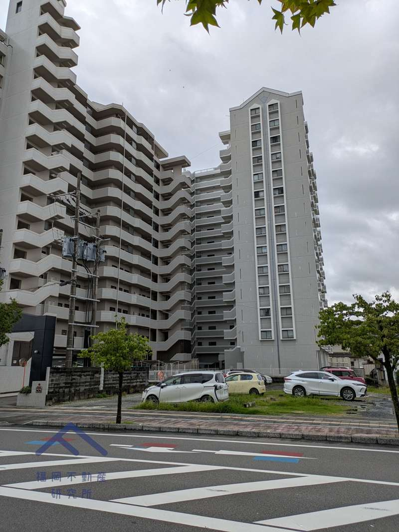 アブニール佐賀駅前壱番館の外観