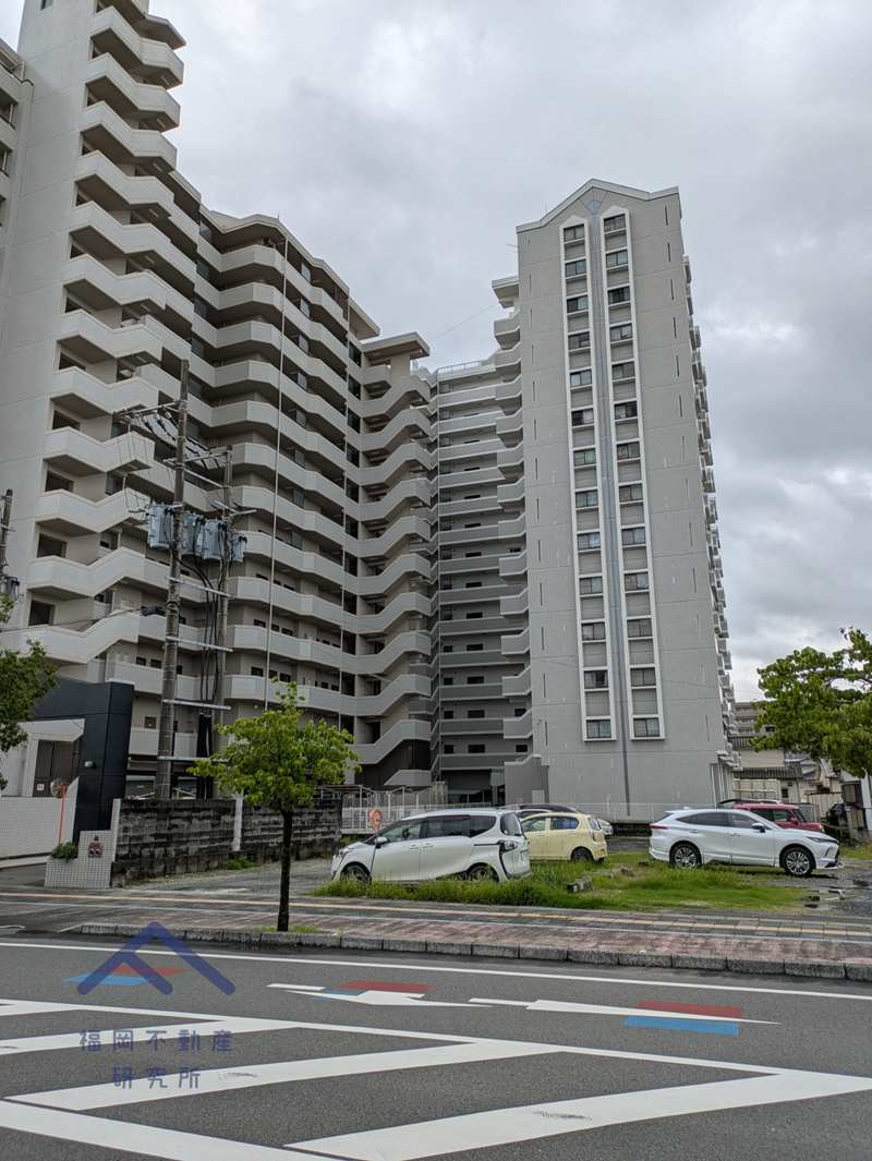 アブニール佐賀駅前壱番館の外観