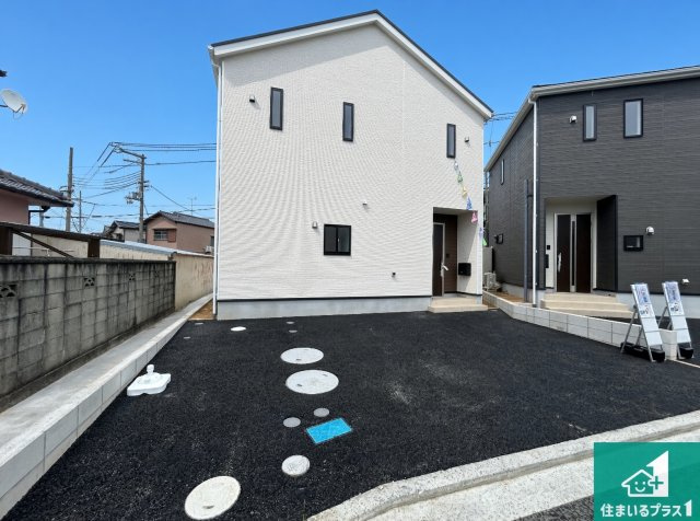 ◆阪南市箱作　第3期　新築一戸建ての外観|安心の10年保証！外観を美しく保ち、雨水で汚れを落とします！気になることがありましたら、お気軽にお問い合わせください！
